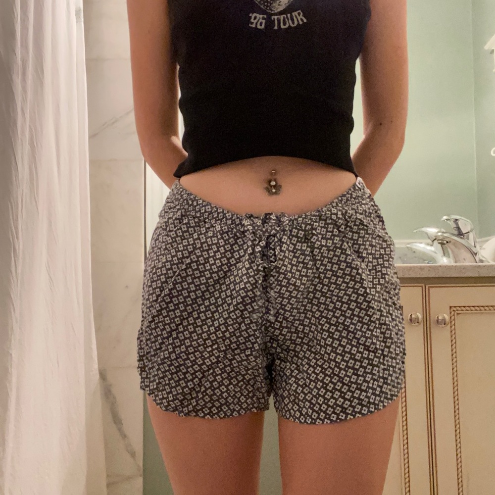Floral pattern cotton shorts